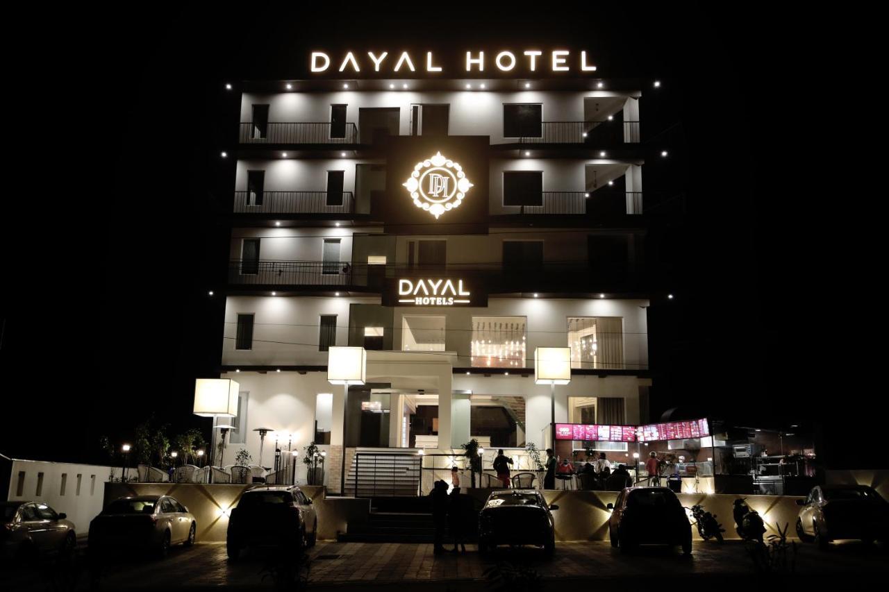 Dayal Hotel Una (Himachal Pradesh) Bagian luar foto