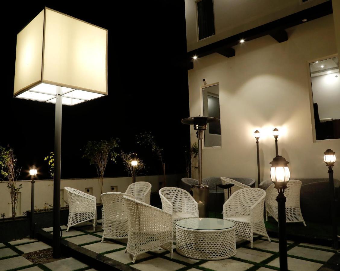 Dayal Hotel Una (Himachal Pradesh) Bagian luar foto